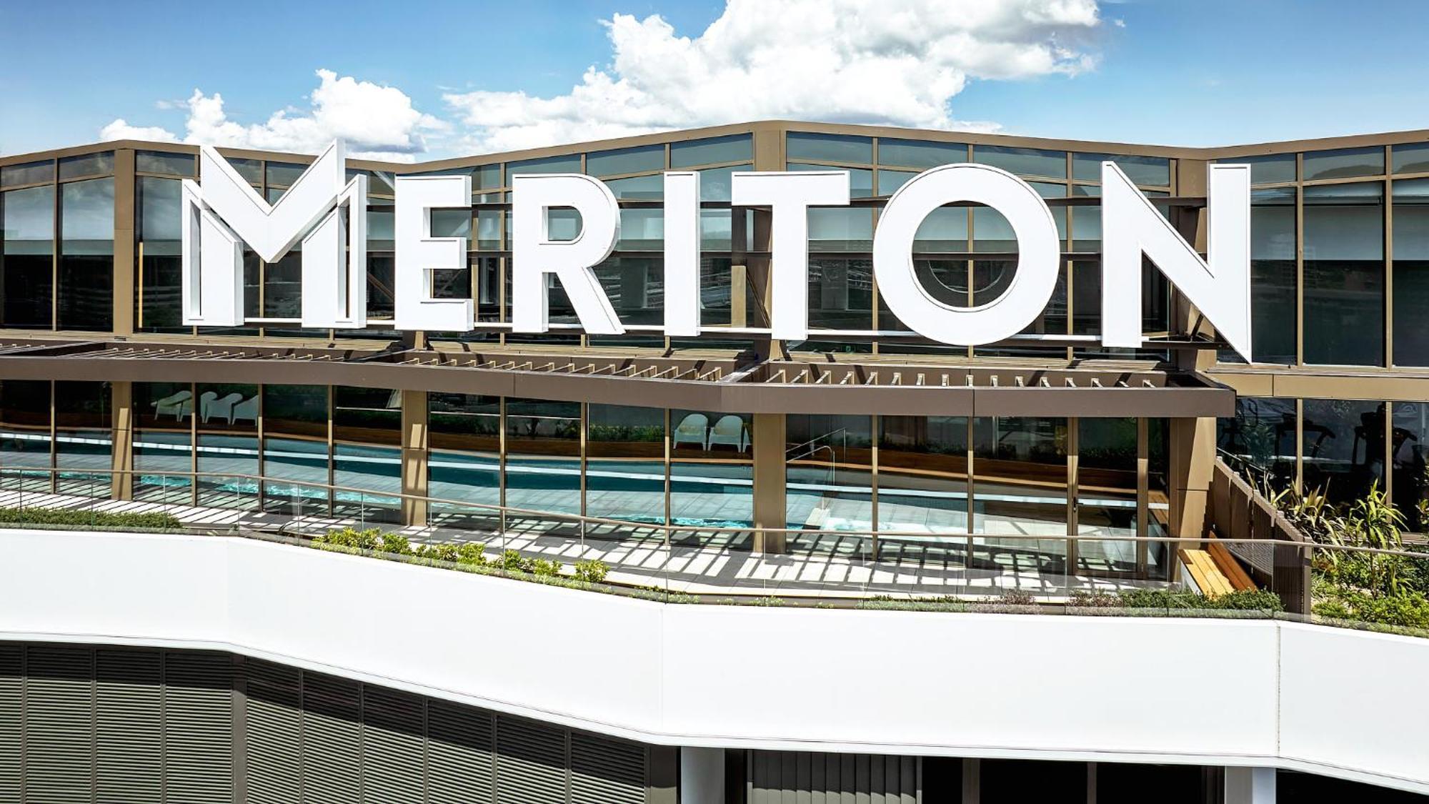 Meriton Suites Canberra Exterior foto Meriton Suites