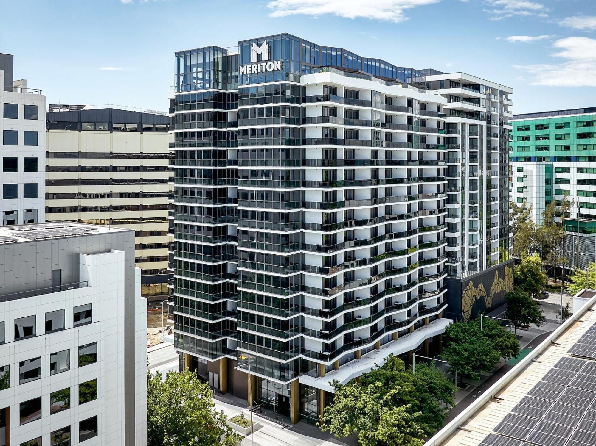 Meriton Suites Canberra Exterior foto Meriton Apartments