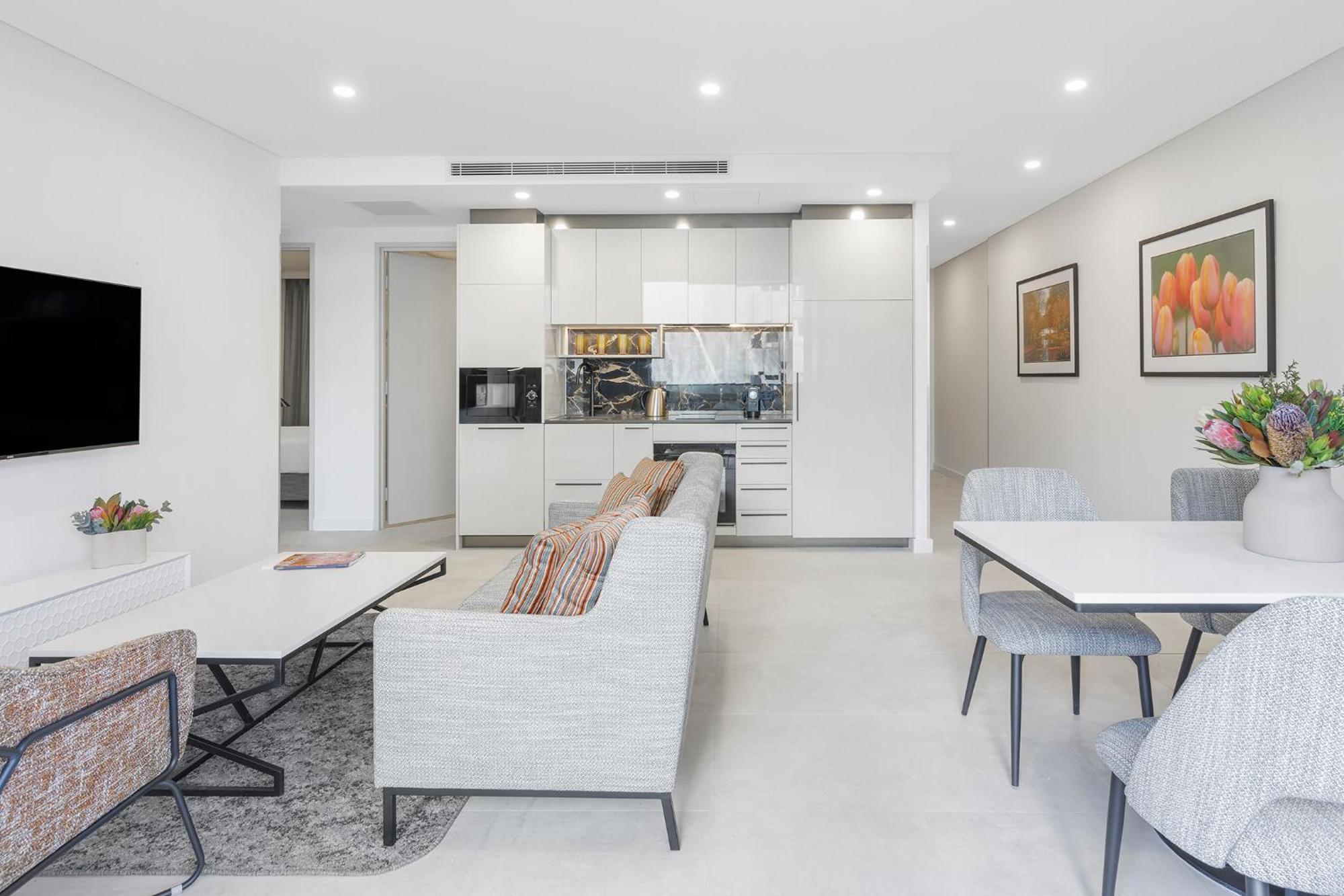 Meriton Suites Canberra Exterior foto A typical apartment interior